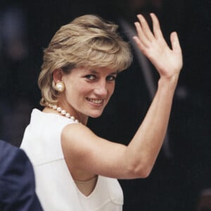 The Crown: Elizabeth Debicki deu vida a princesa Diana em série