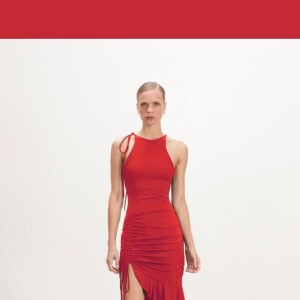 Vestido usado por Marina Ruy Barbosa também está disponível em vermelho e sai por cerca de R$1,3 mil