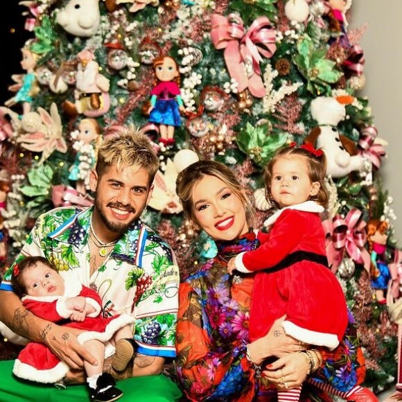 Virginia Fonseca foi acusada de preferir a filha Maria Alice ao posar no Natal com a filha Maria Flor e Zé Felipe