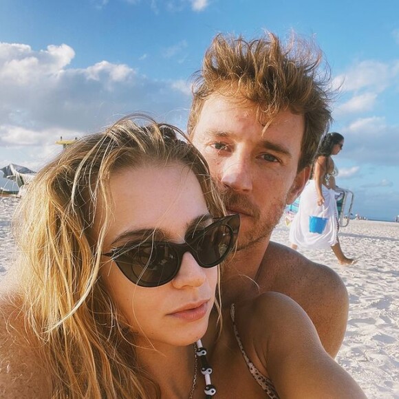 Isabella Scherer e o namorado foram muito elogiados pela beleza