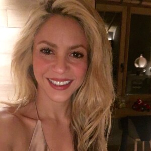 Shakira fez um trocadilho com o nome de Clara Chía em um dos trechos da nova música