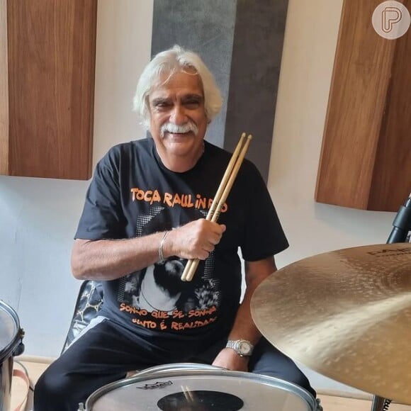 O baterista Ivan Conti, o Mamão, morreu em 17 de abril de 2023, aos 76 anos. Integrante do grupo Azymuth não teve a causa da morte revelada