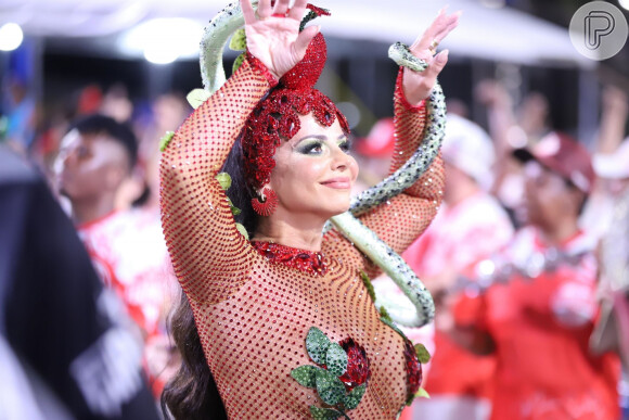 Viviane Araujo se prepara para mais uma maratona de Carnaval como Rainha de Bateria