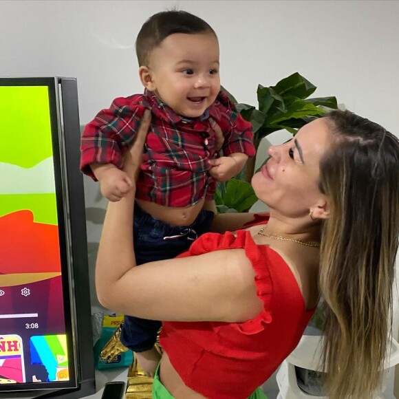 Andressa Urach disse que não irá desistir da guarda do filho