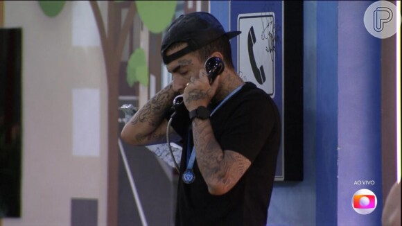 BBB 23: MC Guimê atendeu o Big Fone na Semana Turbo e ganhou o poder de trocar um emparedado