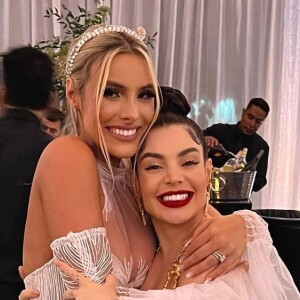 Gkay foi uma das famosas que esteve no casamento de Lele Pons e Guaynaa