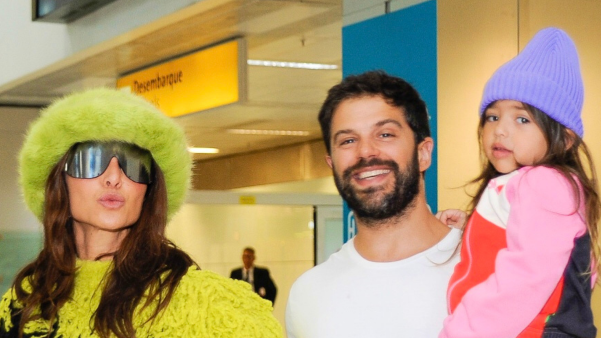 Foto Sabrina Sato Zoe E Duda Nagle Desembarcaram Em Um Aeroporto De S O Paulo Na Manh Desta