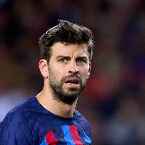 Gerard Piqué: parece que não foi apenas o amor que levou o ex-jogador a engatar um relacionamento com a jovem de 23 anos!