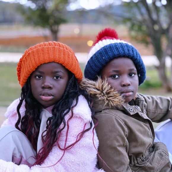 Giovanna Ewbank destacou que Chissomo e Blessings sabem de sua origem desde o começo da família