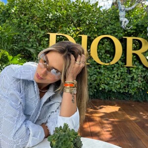 A reação de Virgínia Fonseca ao ver a bota divertiu os internautas