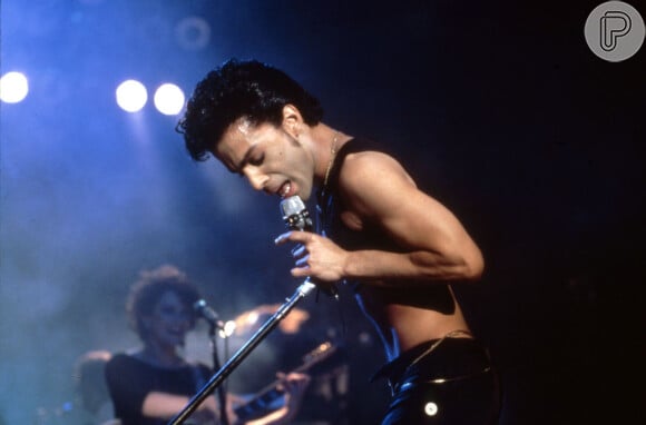 E o Prince de cropped em 1986? Tendência que atravessou gerações!