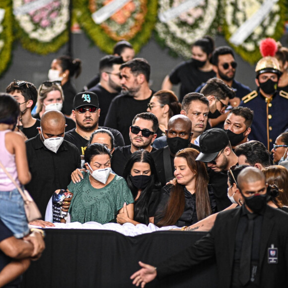 Morte precoce de Marília Mendonça chocou o país
