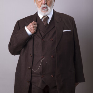 Mulher ainda tenta o pagamento de R$ 5 mil mensais