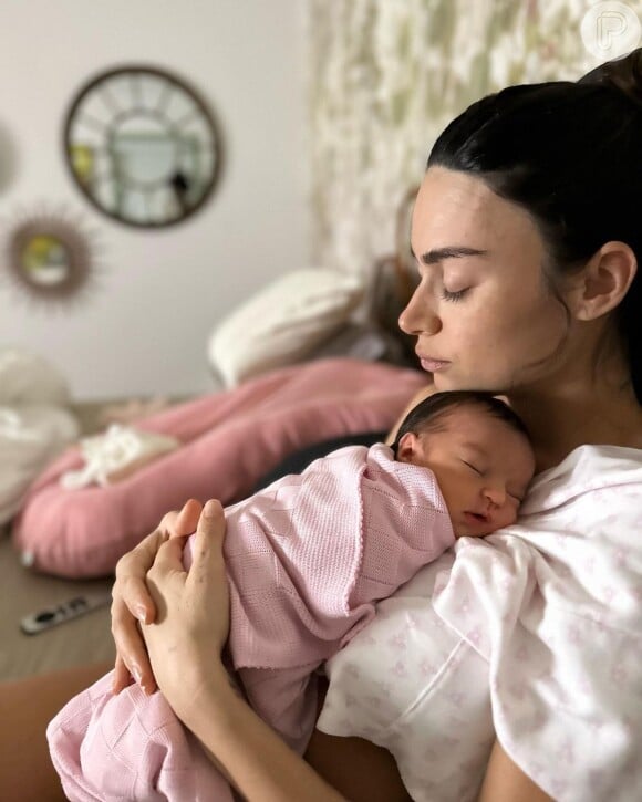 Thaila Ayala deu à luz sua segunda filha, Tereza, em abril de 2023