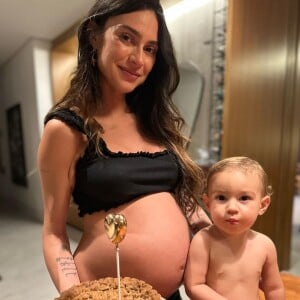 Thaila Ayala dividiu com fãs os desafios da rotina como mãe de dois em meio ao puerpério