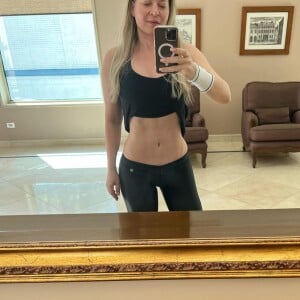 Joice Hasselmann: 'Para eu conseguir essa barriga mais tanquinho e conseguir mais coxa, hoje meu quadril tá maior. Só que é massa, é massa magra'