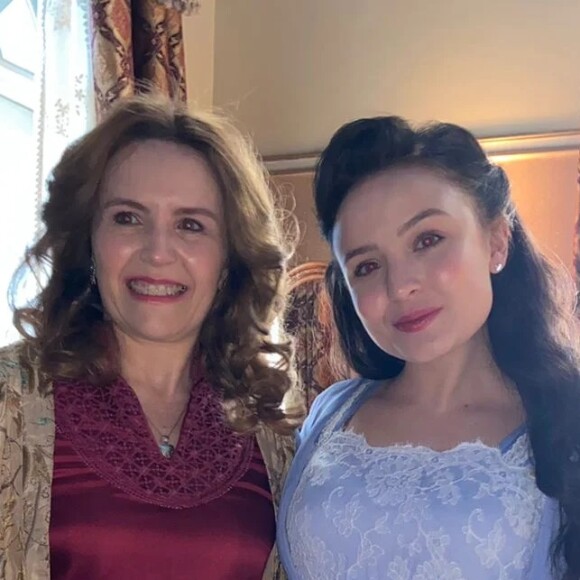 Mãe de Larissa Manoela, Silvana foi dublê da filha em cena da novela 'Além da Ilusão'