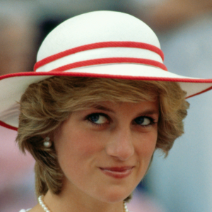 Princesa Diana morreu há 25 anos em um trágico acidente de carro, mas os detalhes da sua vida íntima ainda despertam bastante curiosidade