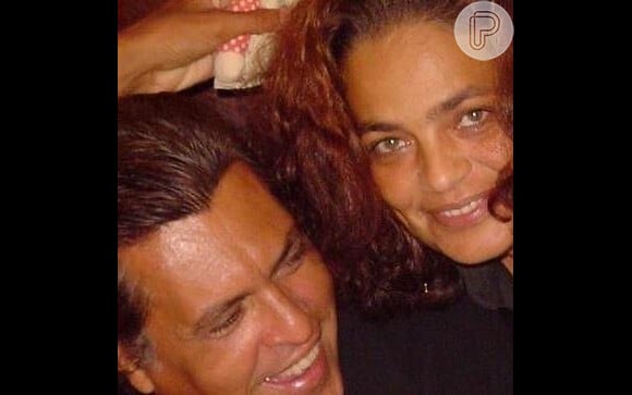 Sidney Magal é casado com Magali West e evita demonstrações pública de carinho com a mulher