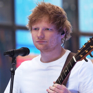 Ed Sheeran: 'Eu na verdade subestimei um peido no palco uma vez, e acabou saindo um peido molhado'
