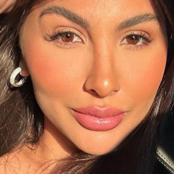 Jheny Santucci é a nova namorada de Arthur Aguiar. Conheça a empresária e veja fotos!