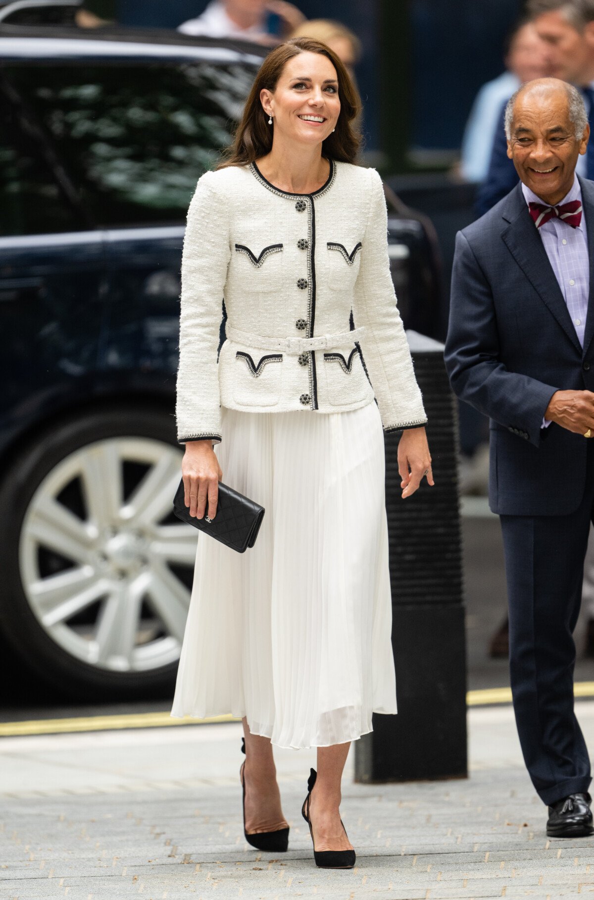 Foto Vestido de Kate Middleton chama atenção em aparição inesperada da