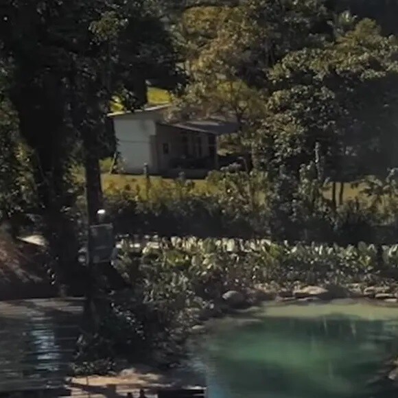 Um largo artificial construído na mansão de Neymar foi o que causou toda a confusão.