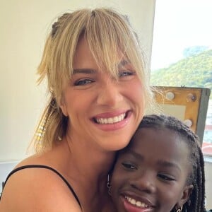 Títi Gagliasso é a filha mais velha de Giovanna Ewbank e Bruno Gagliasso