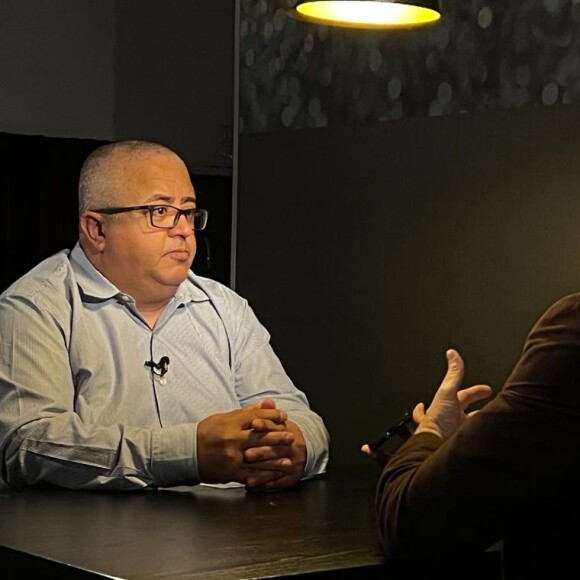 Suposto filho de Gugu Liberto fez relato emocionante de dificuldades que já enfrentou e alegou ter 90% de certeza que o apresentador é seu pai