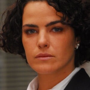 Ana Paula Arósio estreou em novelas após apresentadora do SBT abrir mão do papel de Amanda em 'Éramos Seis' (1994)