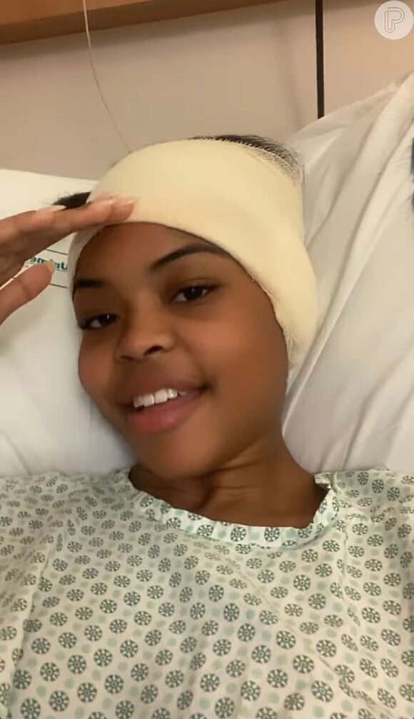 Filha de Dudu Nobre e Adriana Bombom gravou um vídeo na cama de hospital detalhando seu estado de saúde