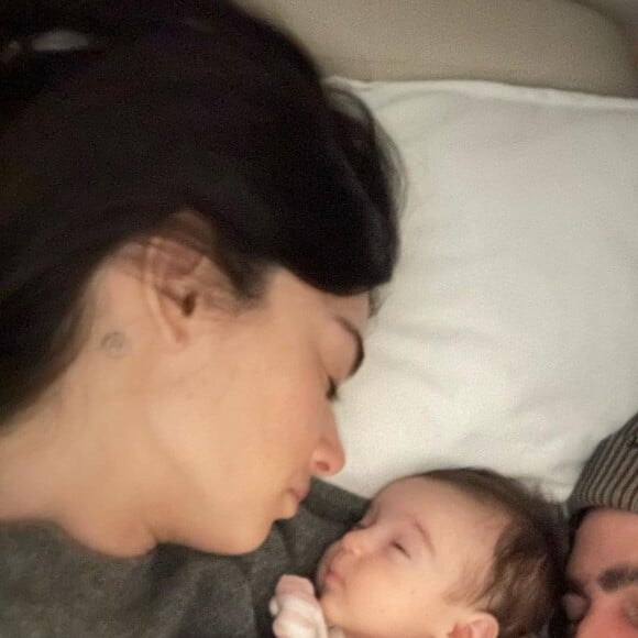 Thaila Ayala fez web chorar com relato da cirurgia no coração e de emergência da filha, Tereza:  'Não tem como imaginar o seu desespero', afirmou Ana Paula Siebert