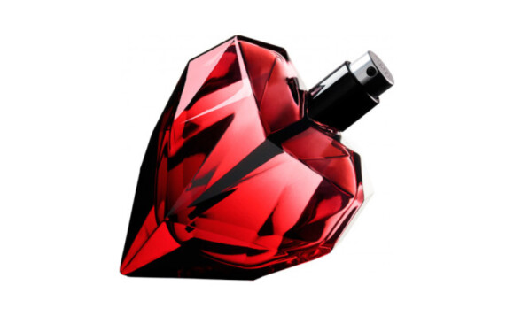 Perfume Loverdose Red Kiss, da Diesel, foi feito para as mulheres que têm uma paixão por aromas ousados