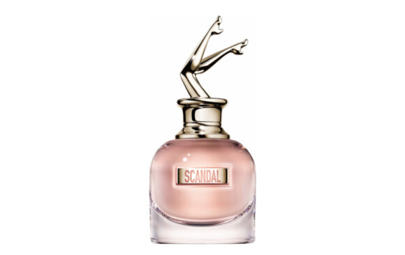Perfume da Barbie: Sancal, da Jean Paul Gaultier, muda do dia para a noite, pensado nas mulheres escandalôsas e seduzentes, e seu frasco rosa nos lembra como é mergulhar em Paris à noite