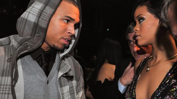 Chris Brown desmente boatos sobre fim do namoro com Rihanna: 'Estamos bem'