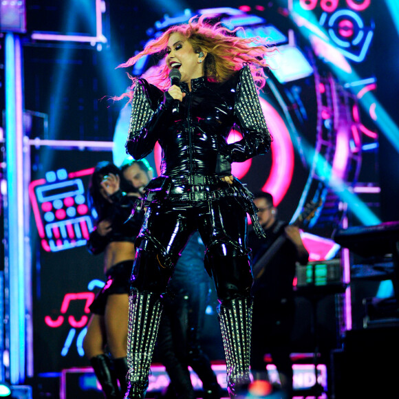 Joelma cancelou sua turnê após ter recaída em doença