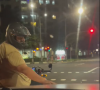 Esse motociclista viralizou por uma atitude muito inusitada, mas extremamente fofa