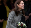 Kate Middleton é conhecida pela doçura e pela paciência e atenção com os súditos nos eventos públicos da realeza