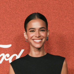 Bruna Marquezine completou o look com com sapatos Christian Louboutin