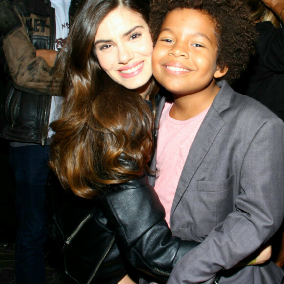 Camila Queiroz é um dos destaques da novela 'Amor Perfeito' onde contracena com Levi Asaf