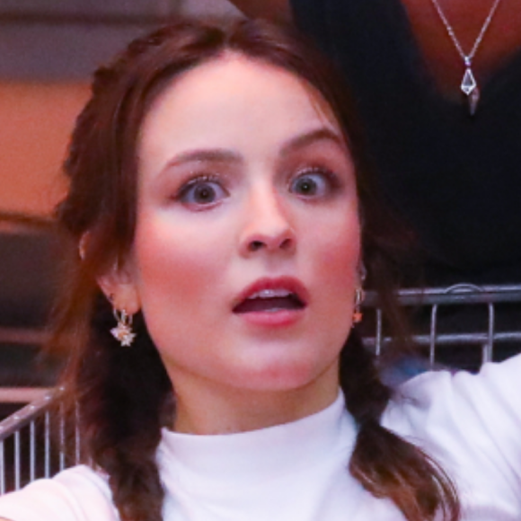 Pais de Larissa Manoela embolsam cachê do novo filme da filha, diz colunista 
