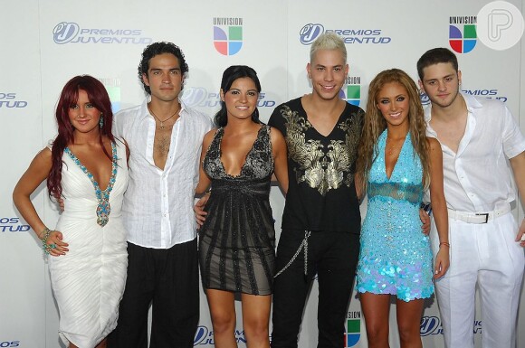 RBD nasceu de 'Rebelde', inclusive, o nome da banda é uma abreviação do título da novela mexicana.