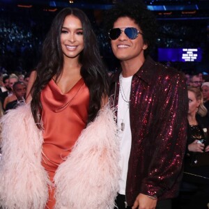 Bruno Mars e Jessica Caban: saiba como cantor conheceu namorada