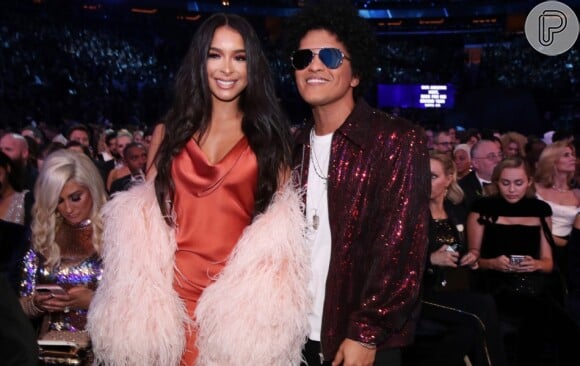 Bruno Mars e Jessica Caban: saiba como cantor conheceu namorada
