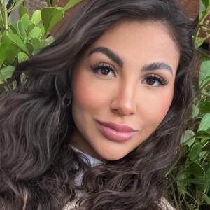 Jheny Santucci ainda negou que tenha engatado um relacionamento amoroso com Arthur apenas por conta da gravidez: 'Relacionamento baseado em amor'