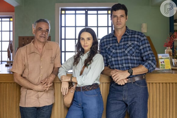 Cristian da novela 'Terra e Paixão', Felipe Melquiades não sabe eleger quem deve ficar com Lucinda (Debora Falabella) no fim da trama: 'Tanto Marino (Leandro Lima), quanto Andrade (Ângelo Paes Leme) tem que mudar muito'