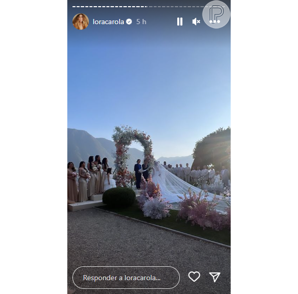 Carolina Dieckmann compareceu ao casamento na Vila Balbiano, cenário de filme