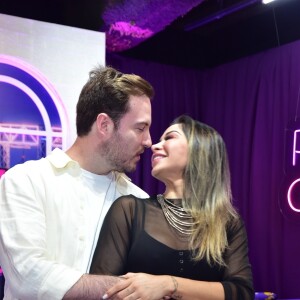 Maíra Cardi revelou só ter feito sexo com o marido, Thiago Nigro, após o casamento