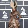 No Grammy de 2011, Nicki Minaj surpreendeu á todos ao atravessar o tapete vermelho com uma peruca no melhor estilo Cruela Cruel (Vilã do filme 101 Dalmatas) e uma roupa toda em animal print