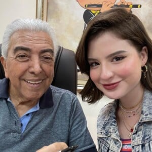 Sophia Valverde, em foto com Maurício de Sousa, soltou palavrão ao rebater crítica por escalação em filme da 'Turma da Mônica': 'F***-**'